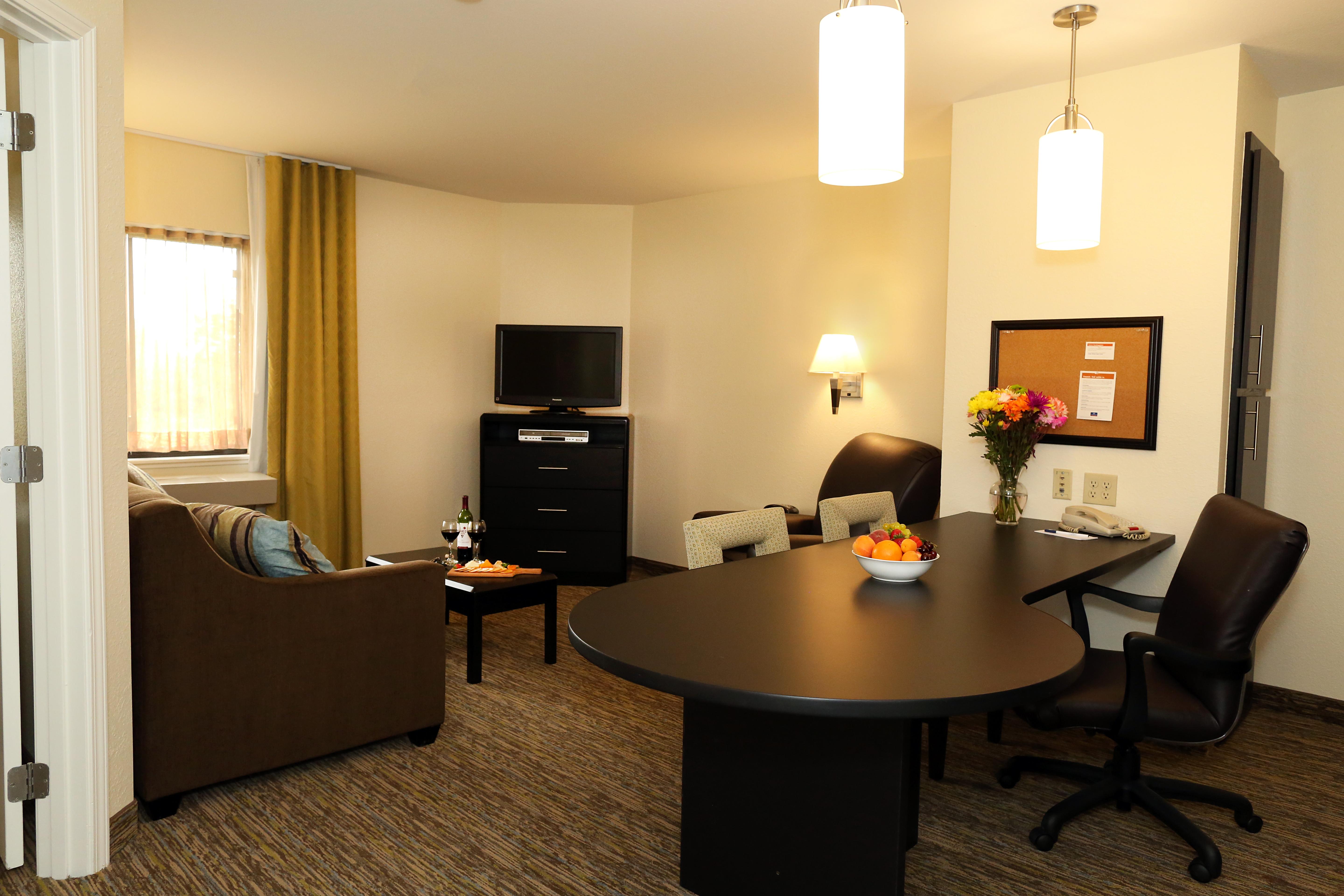 Candlewood Suites East Lansing By Ihg Dış mekan fotoğraf