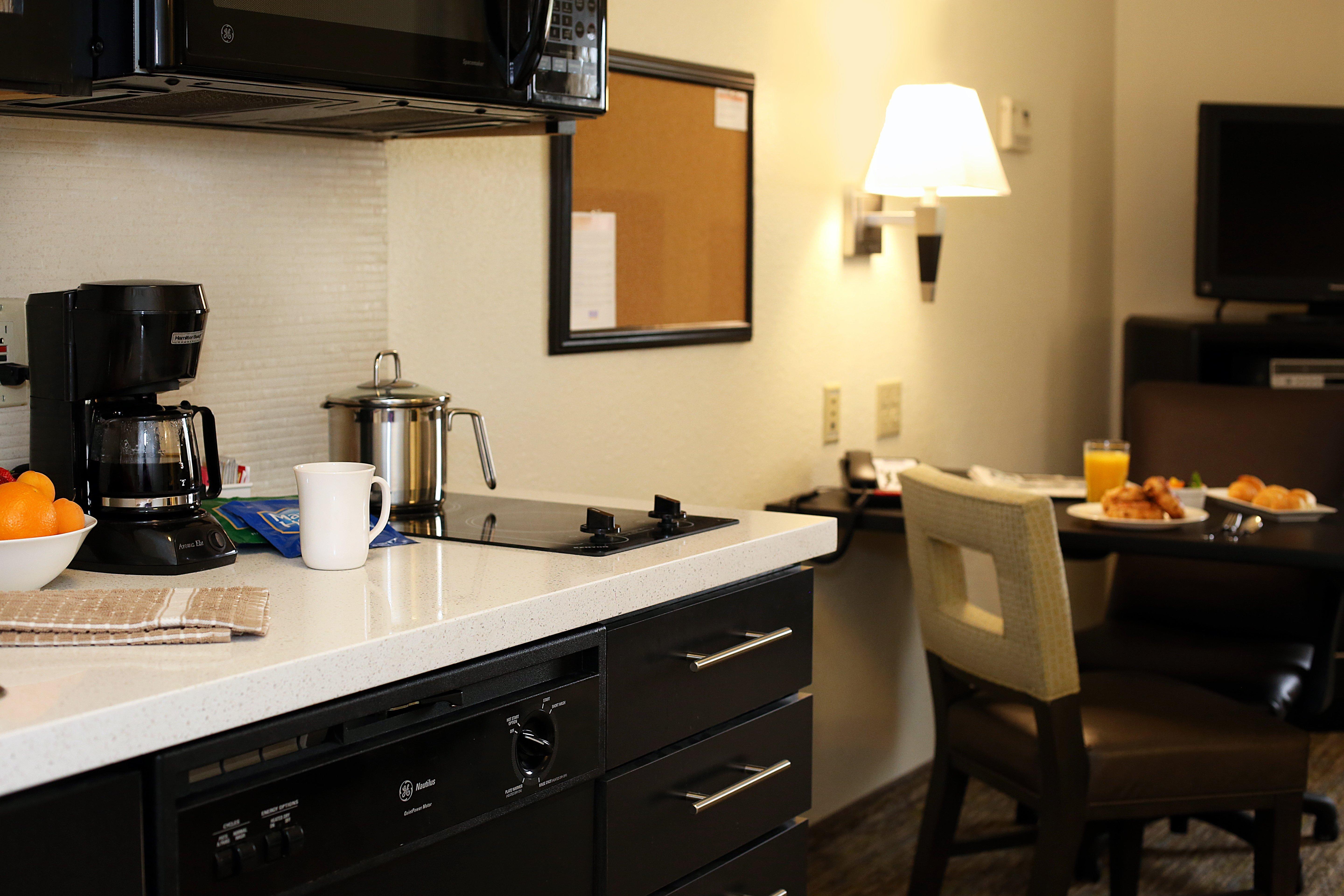 Candlewood Suites East Lansing By Ihg Dış mekan fotoğraf