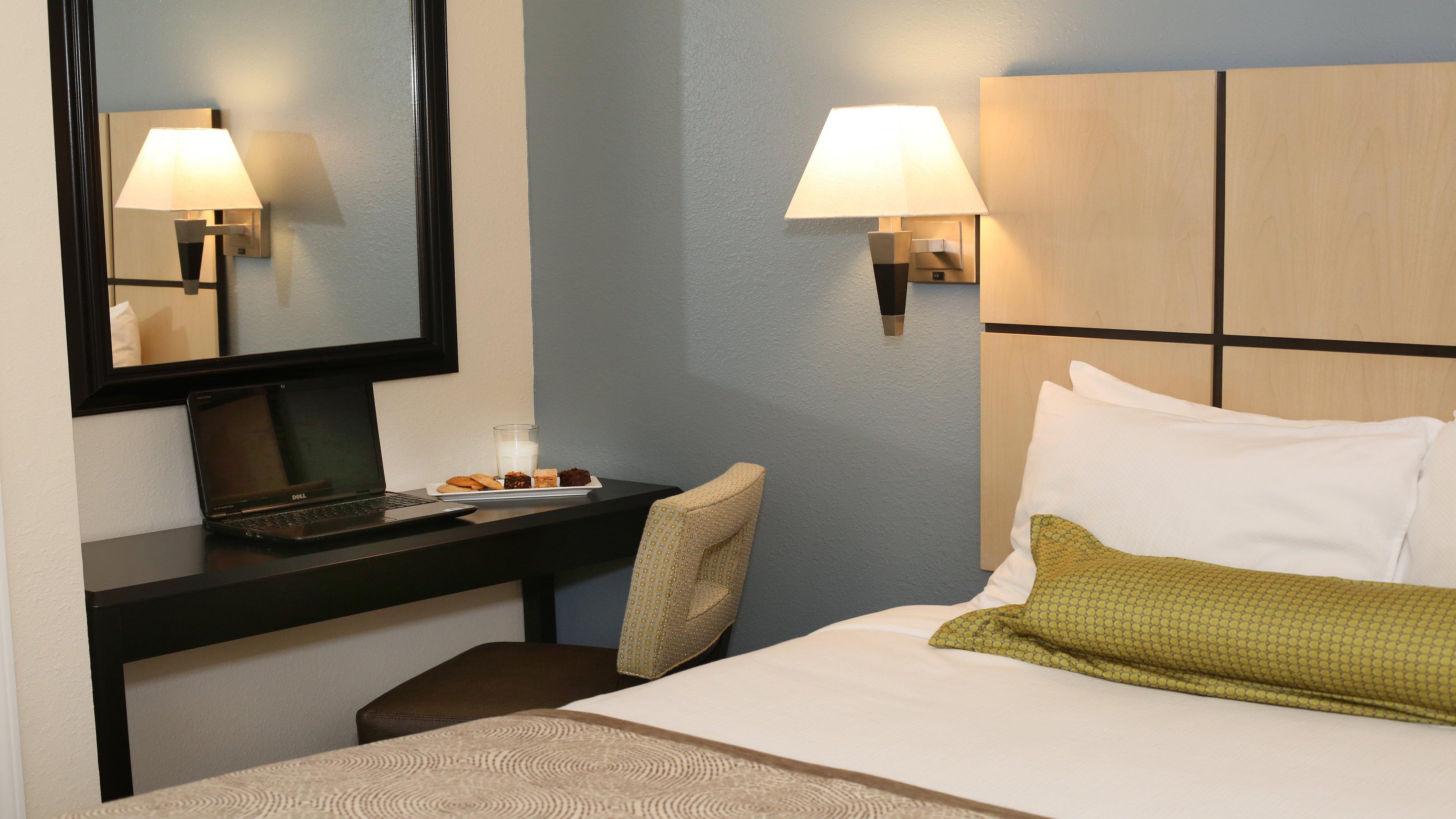 Candlewood Suites East Lansing By Ihg Dış mekan fotoğraf