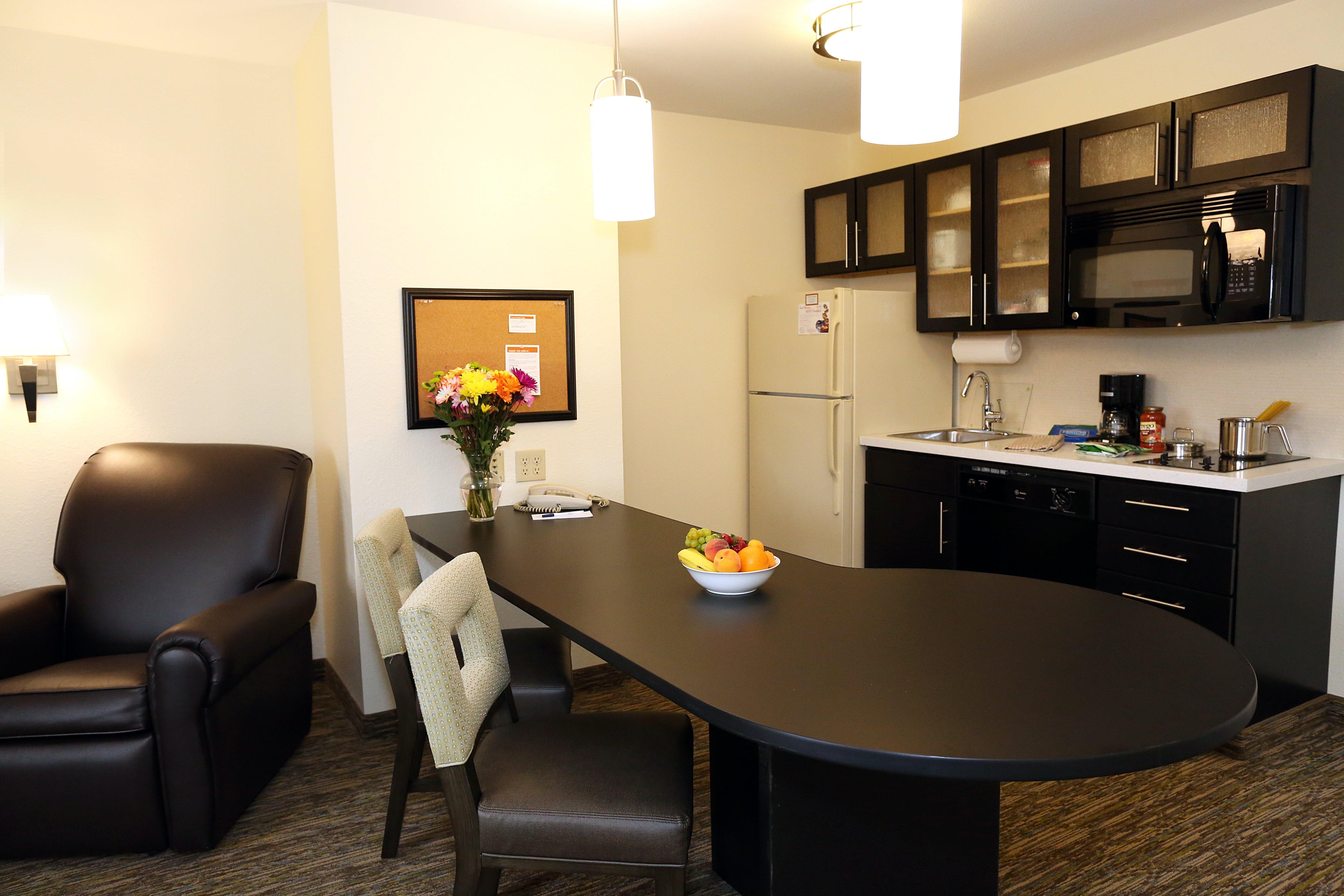 Candlewood Suites East Lansing By Ihg Dış mekan fotoğraf